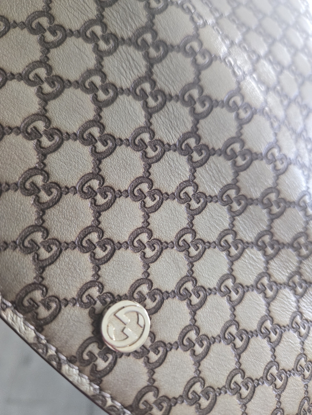 GUCCI Leather Wallet - Picture 9 of 11